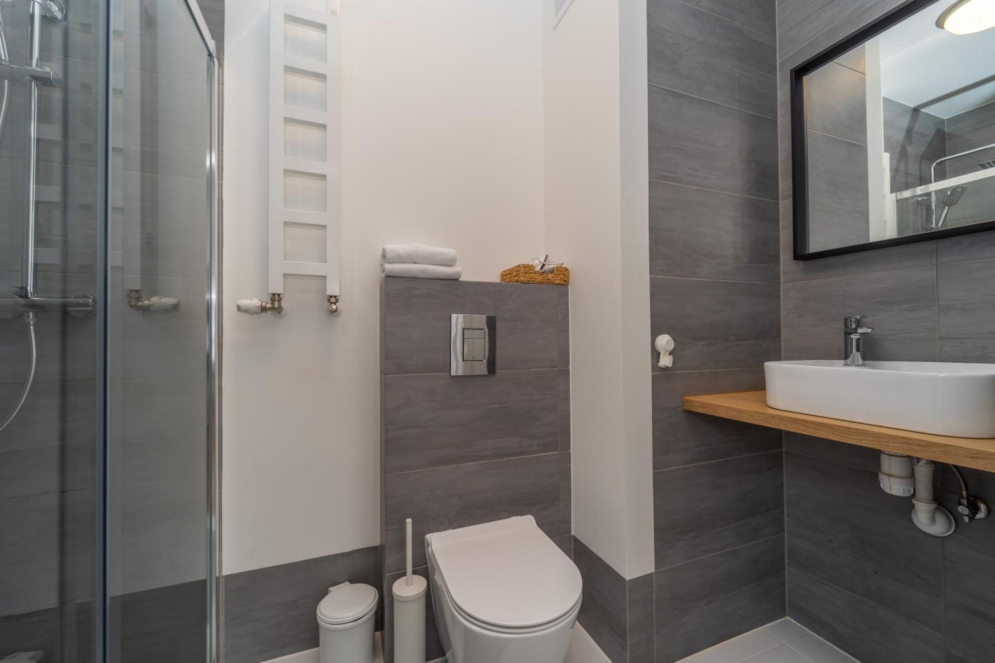 Comfortable 3city In By Renters Apartament *